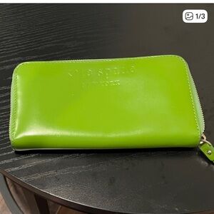 Kate Spade Vibrant Green Zipper Wallet